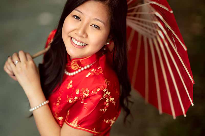 Chinese tradition red dress portrait
